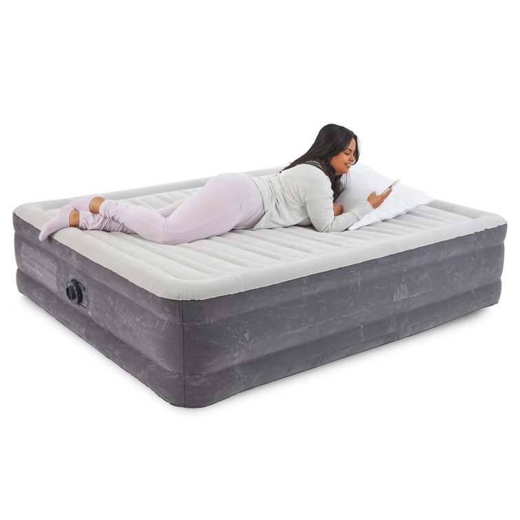 Elevated airbed outlet